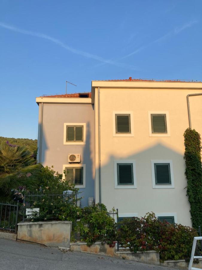 Trogir, Villa Salena, Residenz Ciovo Pearl, Slatine, Island Ciovo, Split Exterior photo